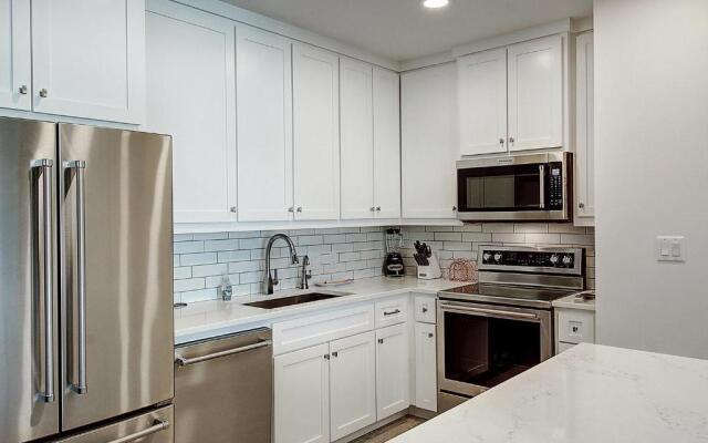 Channelview 216