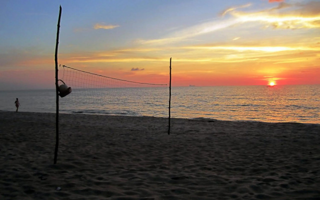 Lanta Il Mare Beach Resort