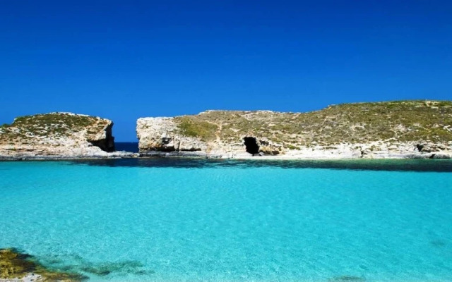 Seaview Apartment Top Location in Sliema