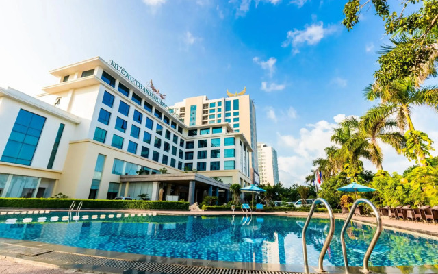 Muong Thanh Luxury Nhat Le Hotel