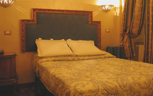 Hotel Original