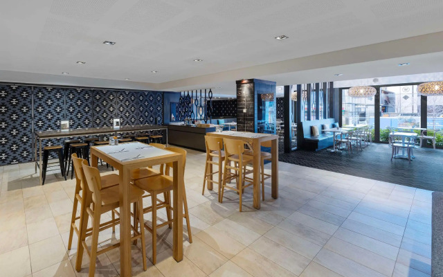 Oaks Perth Hotel