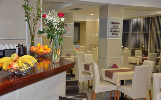 Garni Hotel Zeder