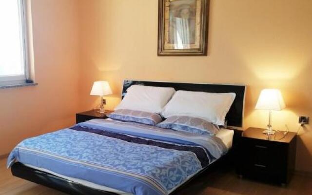 Apartment In Icici With Seaview Terrace Air Condition Wifi