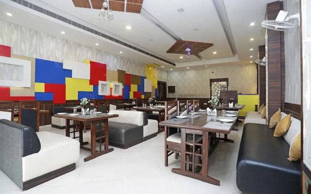 OYO 5183 Hotel Subhadra Residency