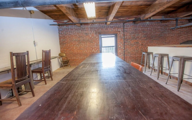 PodShare DTLA Arts District - Hostel