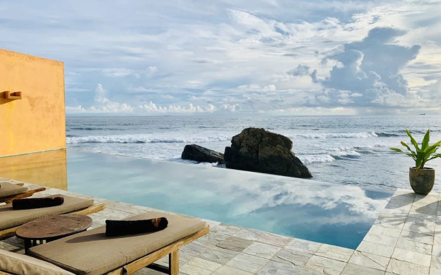 Thambilli Beach Front Villa