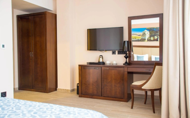 Xenon Hotel & SPA