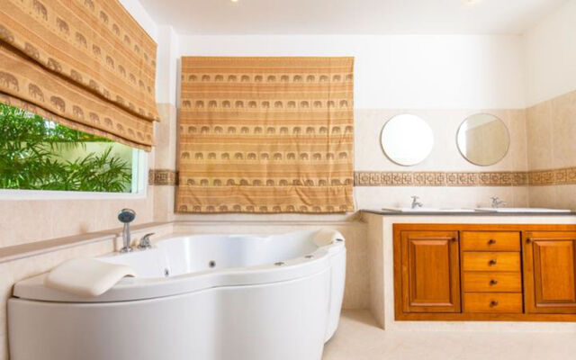 La Romanee Infinity Villa by Jetta