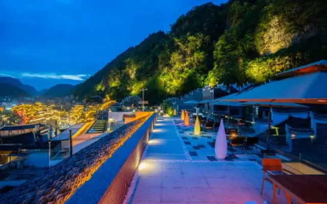Shanheshi 360° Panoramic Skyview Guesthouse (Zhenyuan Ancient Town) – Outside – Qiandongnan