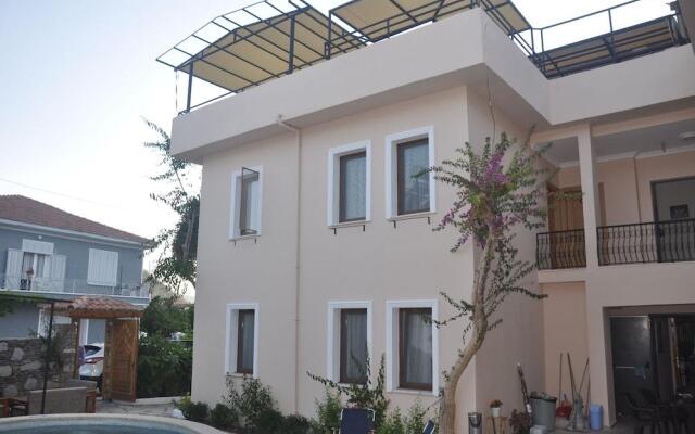 Dalyando Hotel