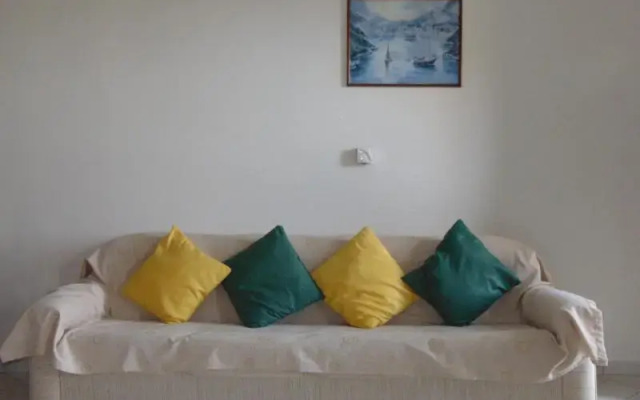 Marina Apartments &amp; Studios