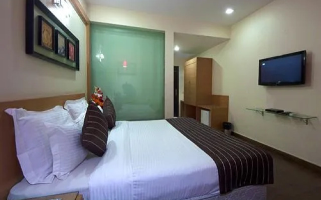 Hotel Metropolitan Karol Bagh