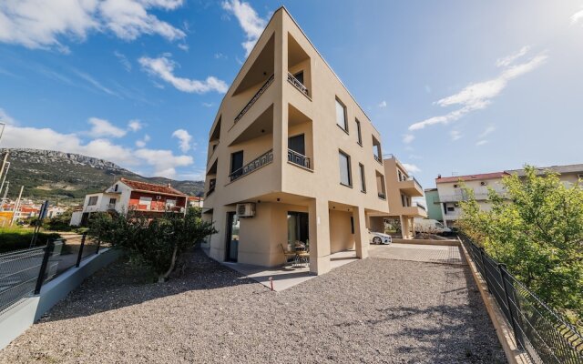 Modern Luxury Apartment Ivana, With two Patios