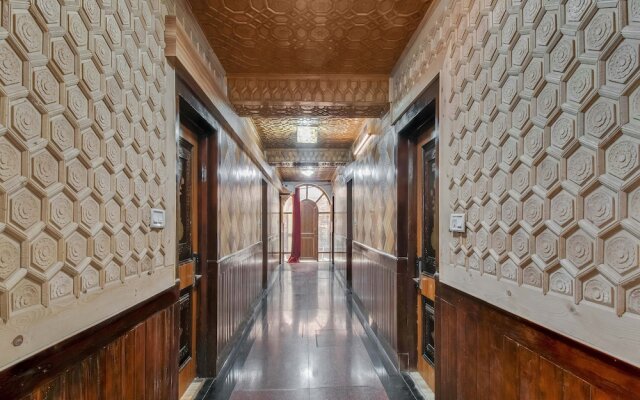 Snow Palace Hotel
