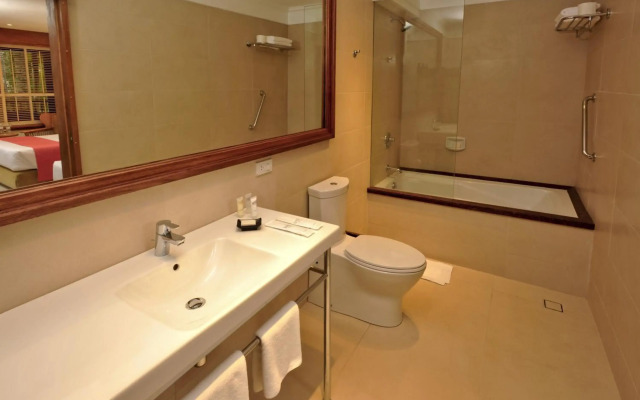 Costabella Tropical Beach Hotel