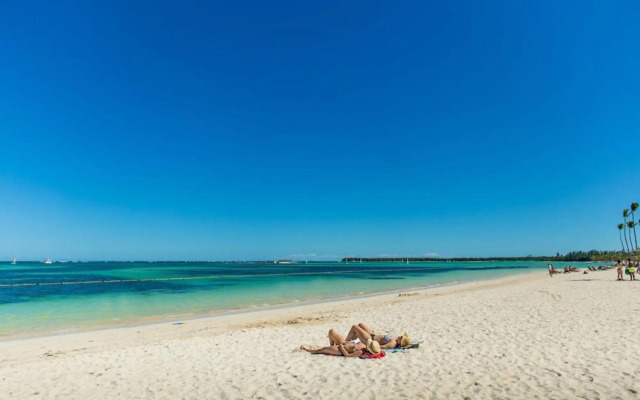 Palm Green Vacations Whitesands
