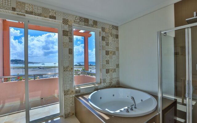 Blue Marine Penthouse