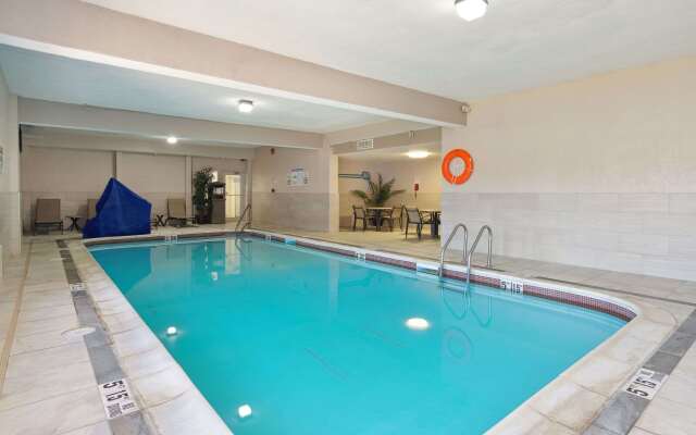 Quality Inn & Suites Morgantown - University Area