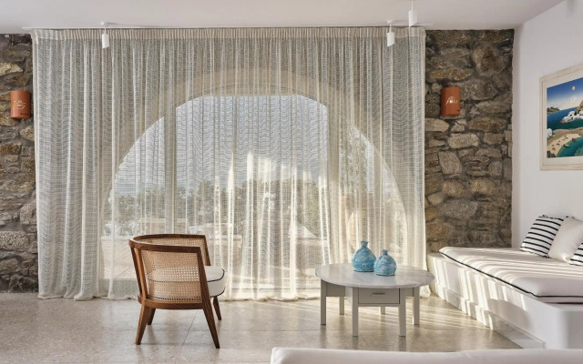 Belvedere Hilltop Complex Rooms & Suites - The Leading Hotels of the World