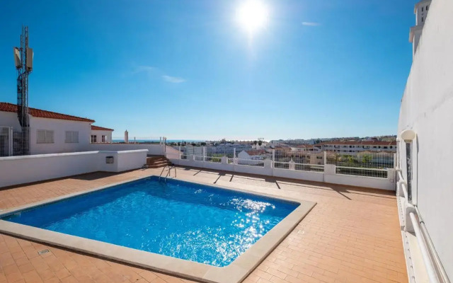 #040 New town - Swiming Pool - 10m Beach Walking