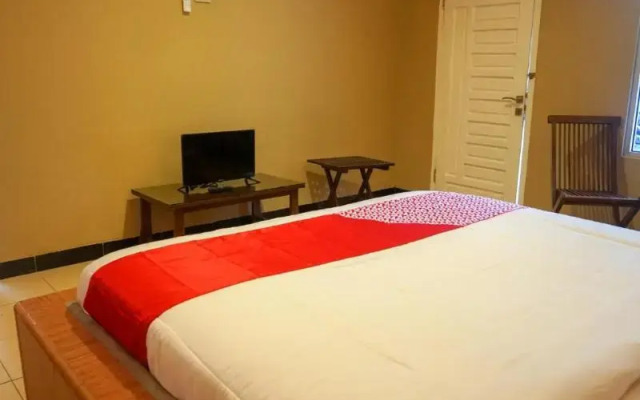 OYO 2029 Hotel Jatimas