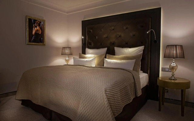 Villa Plaza Boutique Hotel & Spa