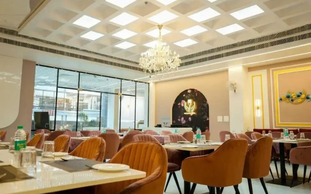 Hotel Evara Inn