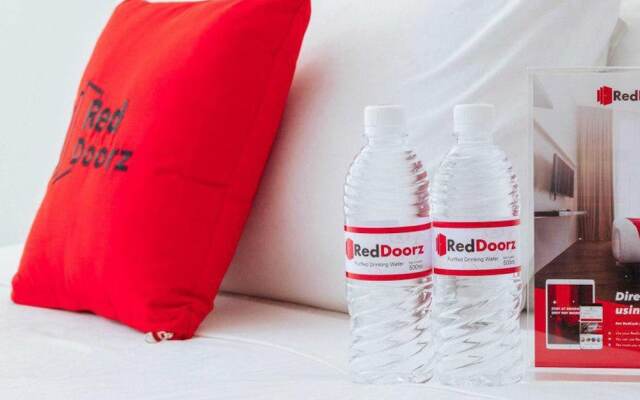 RedDoorz Plus Near SM Lanang Davao