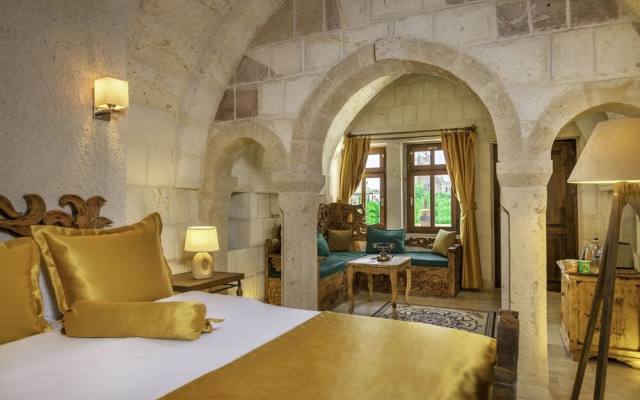 Helen Cave Suites