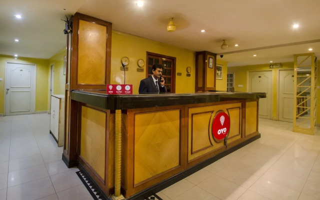 OYO 9302 Hotel Baseraa Inn