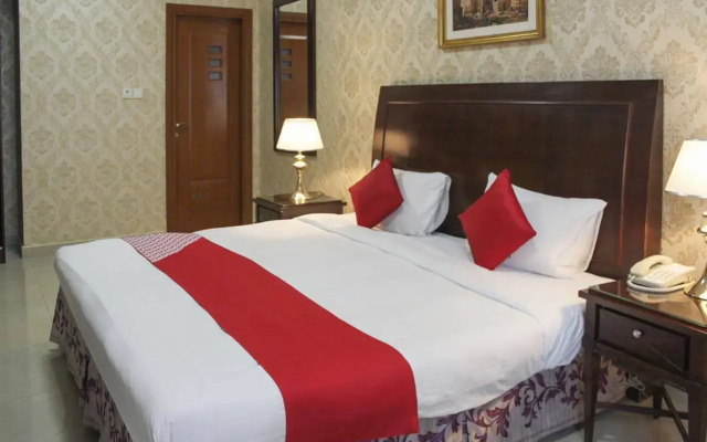 OYO 137 Clifton International Hotel