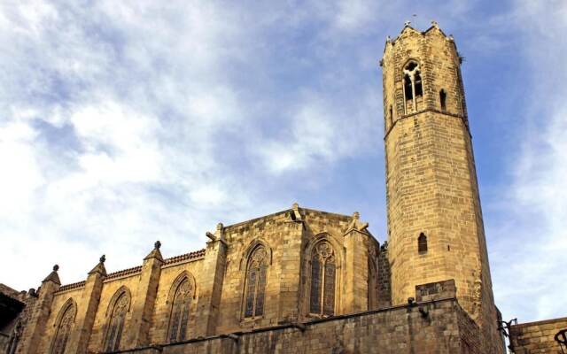 Break in Gothic Barcelona Hostal