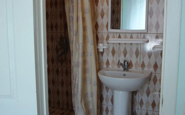 Lelux Hotel