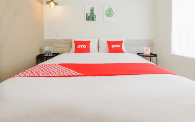 OYO 281 Hotelo