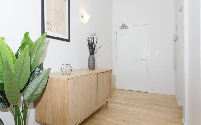 TOWNY - Top Floor Tranquility - 2 Bedrooms