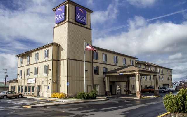 Sleep Inn & Suites