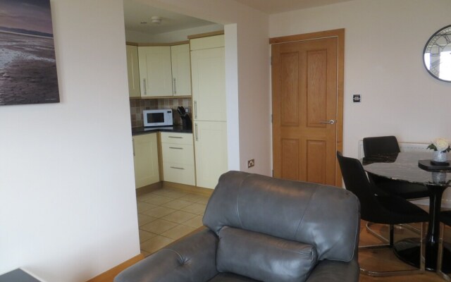 High and Dry Apartment