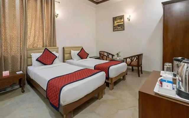 Goyal Hoteliers - Hotel The Agra Grande