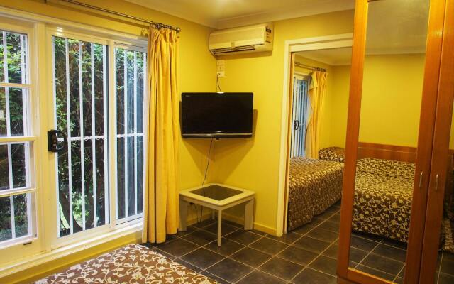 Killara Hotel & Suites