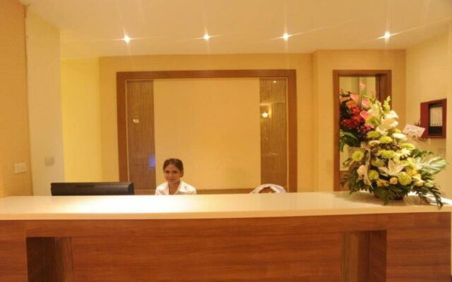 Kitlada Hotel