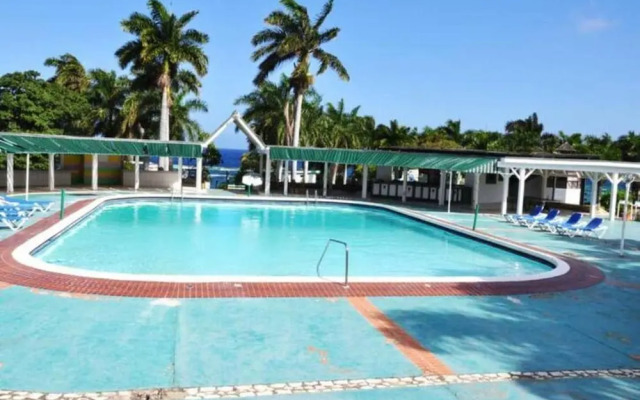 Oceanview Apt - Montego Bay, Ja, Pool, Bar, Beach