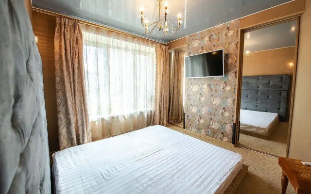 Apartment on Pushkinskaya 18