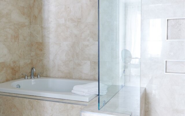 Magazine Street Deluxe Suites by Sonder