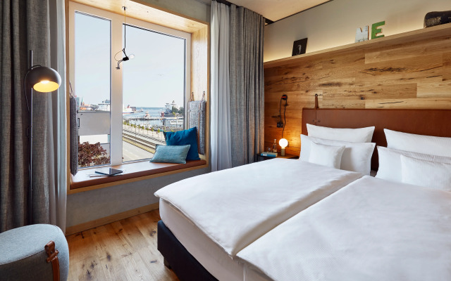 Me and All Hotel Kiel, by Hyatt