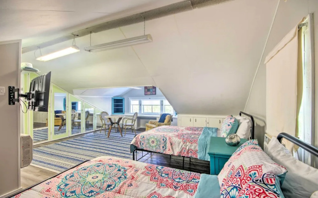 Pet-friendly Natchez Home: Walk to Downtown!