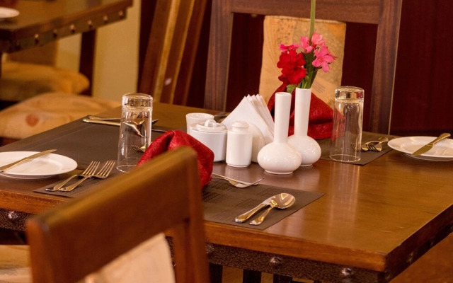 Maxland Hotel Juja