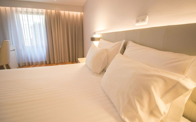 Hotel Travel Park Lisboa - Image 6