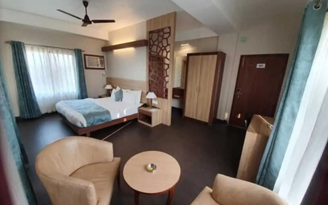 Hotel Gulmohar Grand