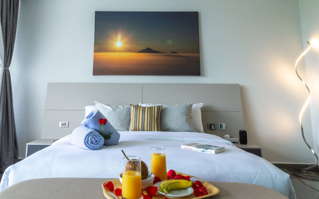 Fabulous & Exclusive Apartments With Sea View Pool BBQ Garden